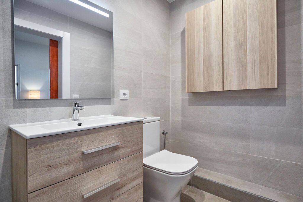 Baño Sant Feliu - Selarom