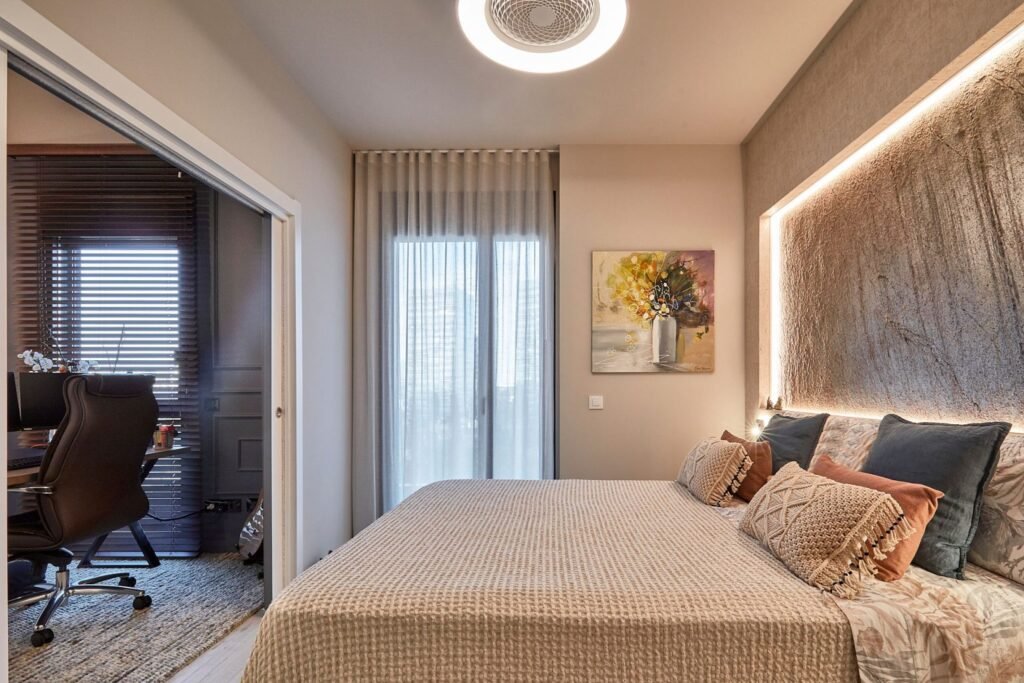 Dormitorio principal proyecto Plaza Europa - Selarom | Sebastián Bayona