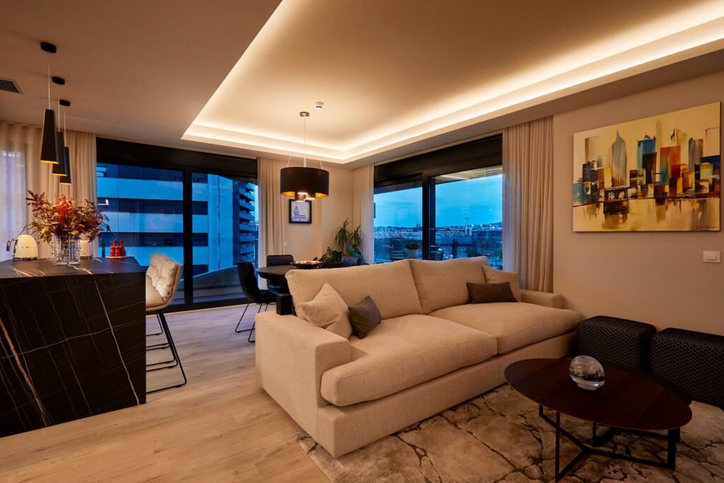 Salón proyecto Plaza Europa - Selarom | Sebastián Bayona